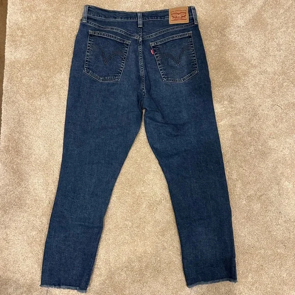 Levi’s Wedgie Straight Denim Jeans - Picture 5 of 5